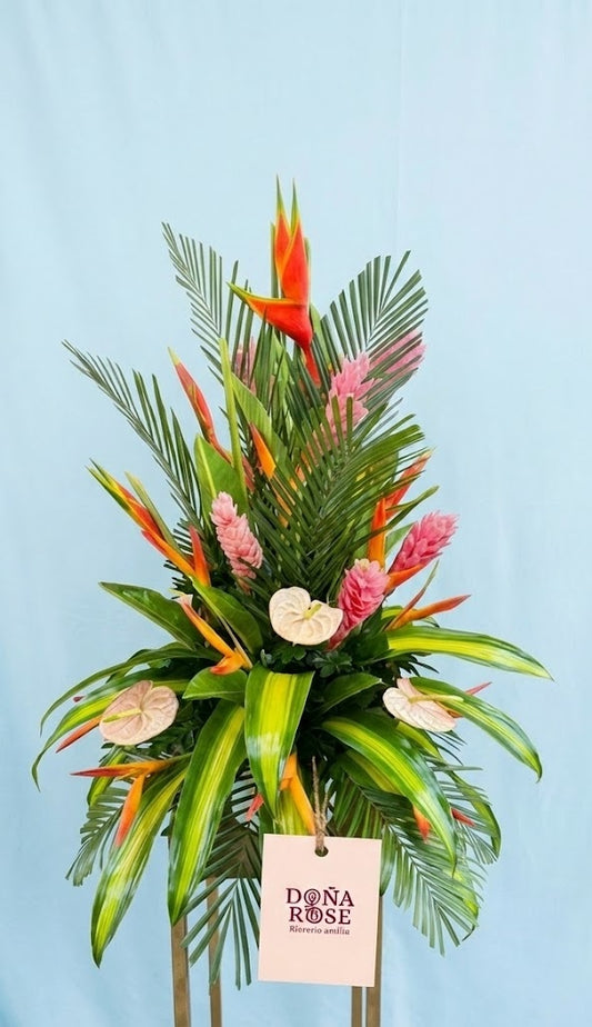 Arreglo Floral Tropical “Brisa Pura”