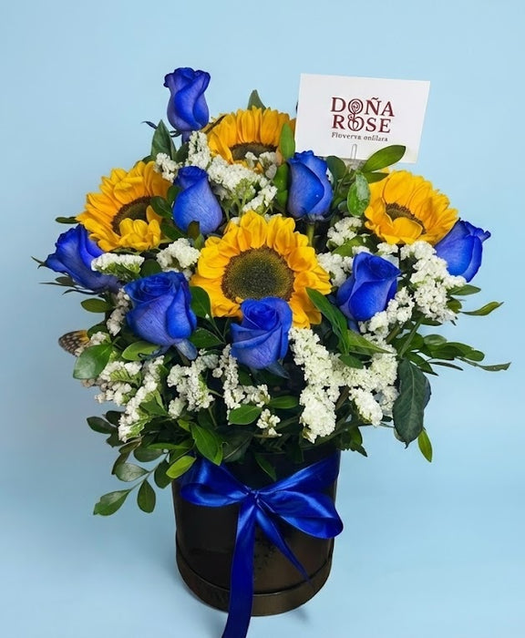 Box de Rosas Azules y Girasoles  “Mateo”