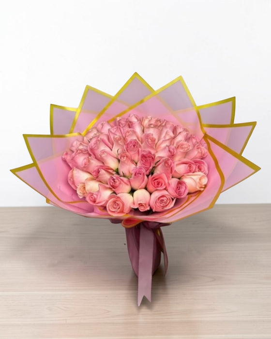 Ramo Buchón de 50 Rosas Rosadas “fusión”
