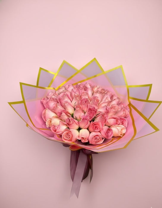 Ramo Buchón de 50 Rosas Rosadas “Hermosas”